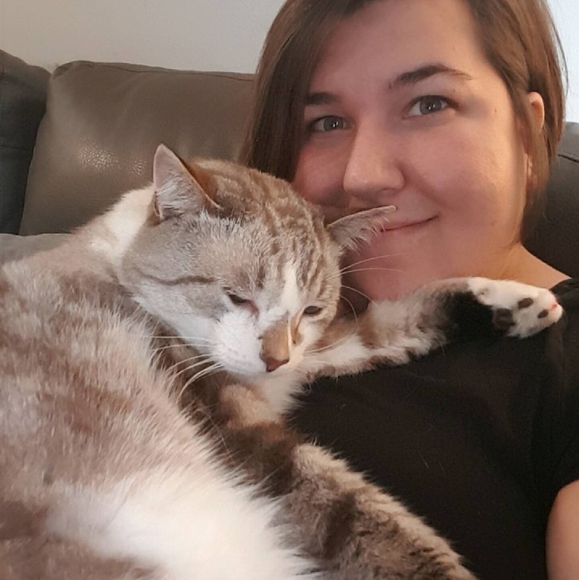 Meet your Posher, Stephanie - Picture 1 of 1